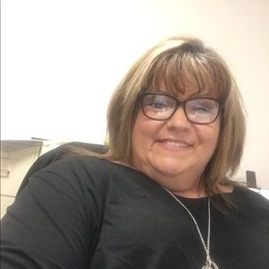 Meet your Posher, Debbie